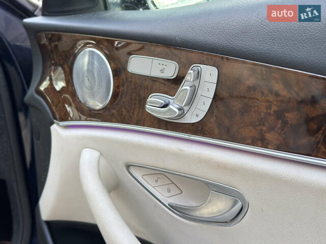 Синий Мерседес Е-Класс, объемом двигателя 1.99 л и пробегом 99 тыс. км за 18600 $, фото 20 на Automoto.ua