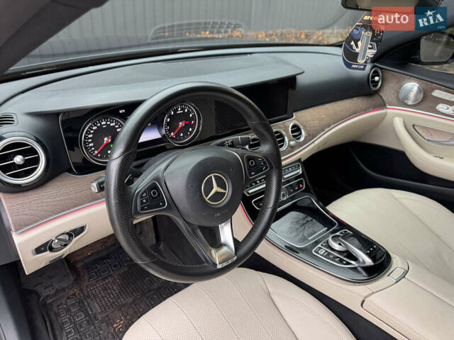 Синій Мерседес Е-Клас, об'ємом двигуна 1.99 л та пробігом 100 тис. км за 22999 $, фото 26 на Automoto.ua