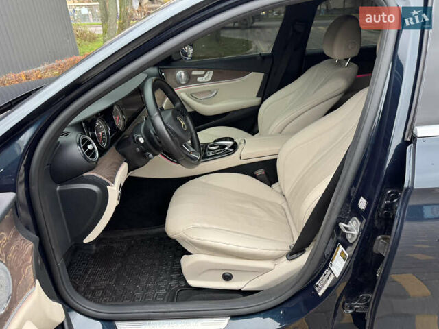 Синій Мерседес Е-Клас, об'ємом двигуна 1.99 л та пробігом 100 тис. км за 22999 $, фото 25 на Automoto.ua