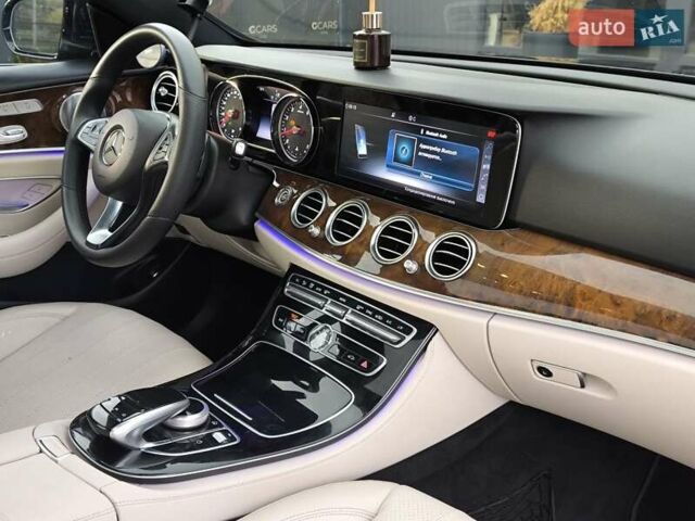 Синій Мерседес Е-Клас, об'ємом двигуна 1.99 л та пробігом 159 тис. км за 24500 $, фото 21 на Automoto.ua