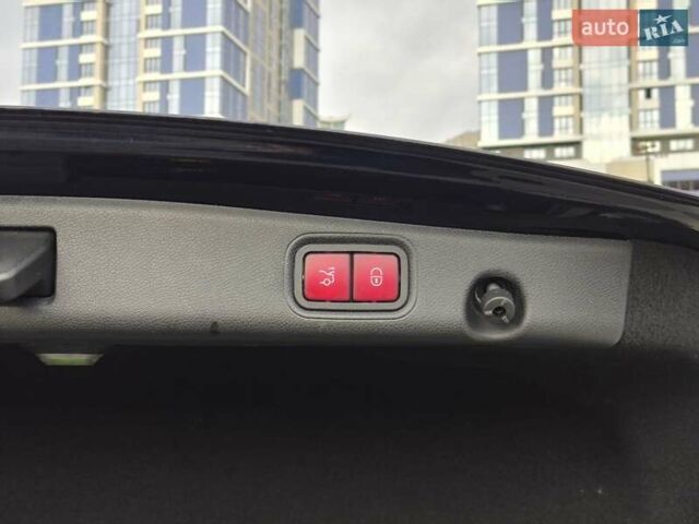 Синій Мерседес Е-Клас, об'ємом двигуна 1.99 л та пробігом 159 тис. км за 24500 $, фото 27 на Automoto.ua