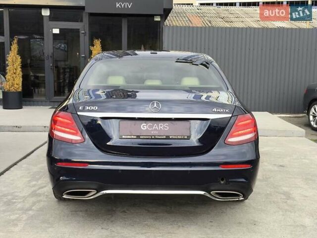 Синій Мерседес Е-Клас, об'ємом двигуна 1.99 л та пробігом 159 тис. км за 24500 $, фото 4 на Automoto.ua