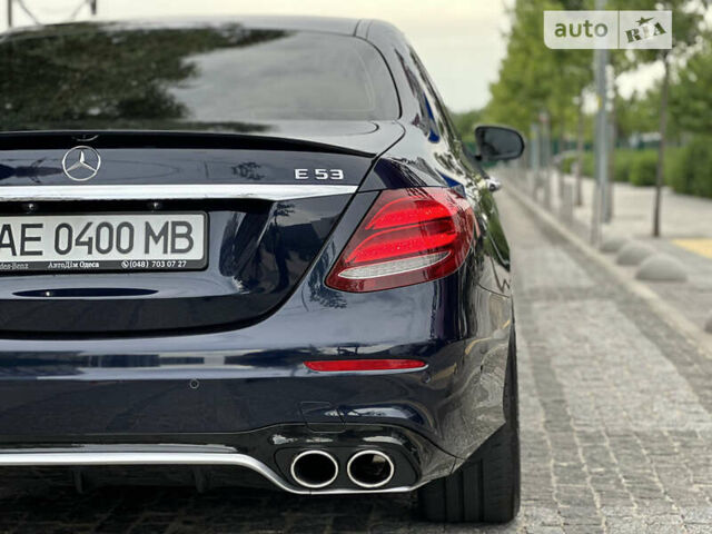 Синий Мерседес Е-Класс, объемом двигателя 3 л и пробегом 122 тыс. км за 34800 $, фото 4 на Automoto.ua