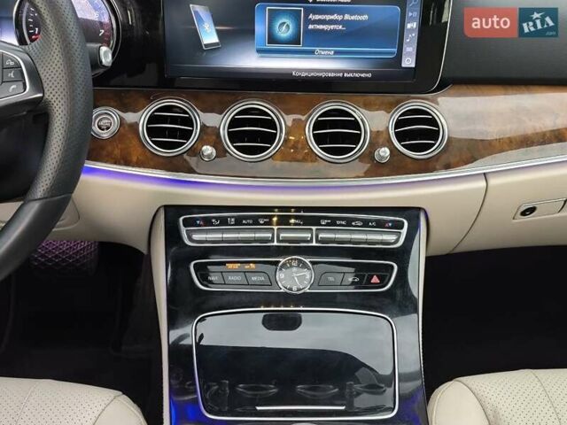 Синій Мерседес Е-Клас, об'ємом двигуна 1.99 л та пробігом 159 тис. км за 24500 $, фото 19 на Automoto.ua