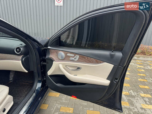 Синій Мерседес Е-Клас, об'ємом двигуна 1.99 л та пробігом 100 тис. км за 22999 $, фото 32 на Automoto.ua