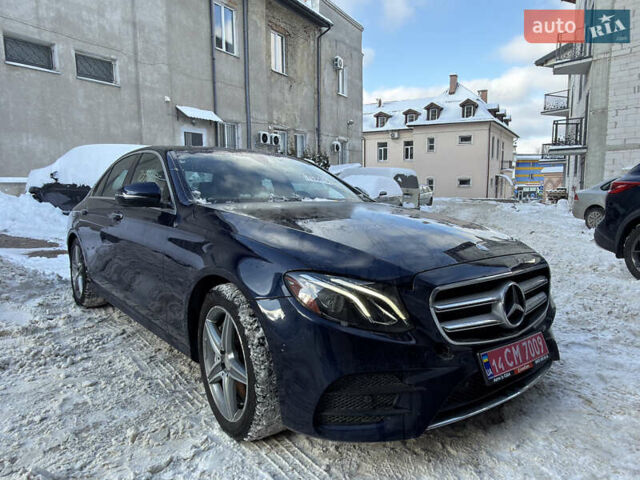 Синий Мерседес Е-Класс, объемом двигателя 1.99 л и пробегом 99 тыс. км за 18600 $, фото 3 на Automoto.ua