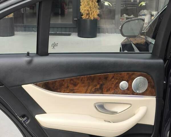 Синій Мерседес Е-Клас, об'ємом двигуна 1.99 л та пробігом 159 тис. км за 24500 $, фото 23 на Automoto.ua
