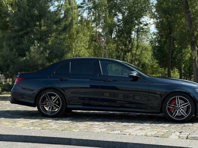 Синій Мерседес Е-Клас, об'ємом двигуна 2 л та пробігом 190 тис. км за 24711 $, фото 4 на Automoto.ua