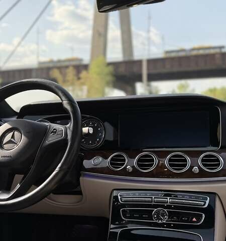 Синий Мерседес Е-Класс, объемом двигателя 2 л и пробегом 149 тыс. км за 24500 $, фото 15 на Automoto.ua