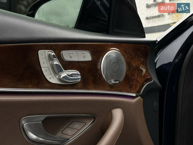 Синій Мерседес Е-Клас, об'ємом двигуна 1.99 л та пробігом 113 тис. км за 27999 $, фото 18 на Automoto.ua