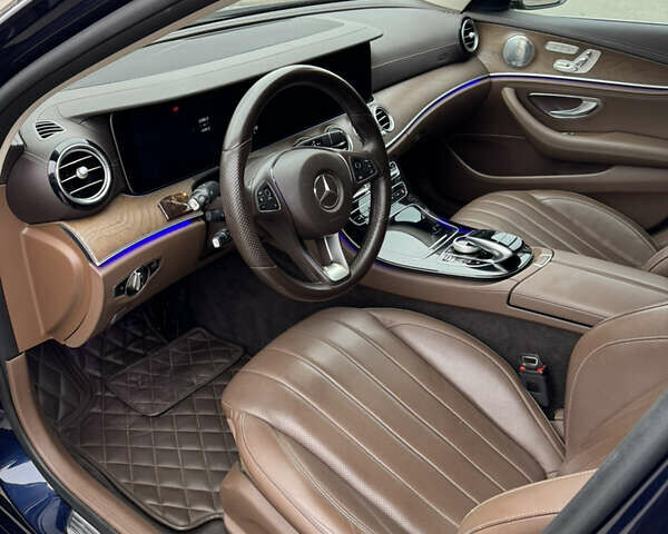 Синий Мерседес Е-Класс, объемом двигателя 1.95 л и пробегом 153 тыс. км за 30500 $, фото 8 на Automoto.ua