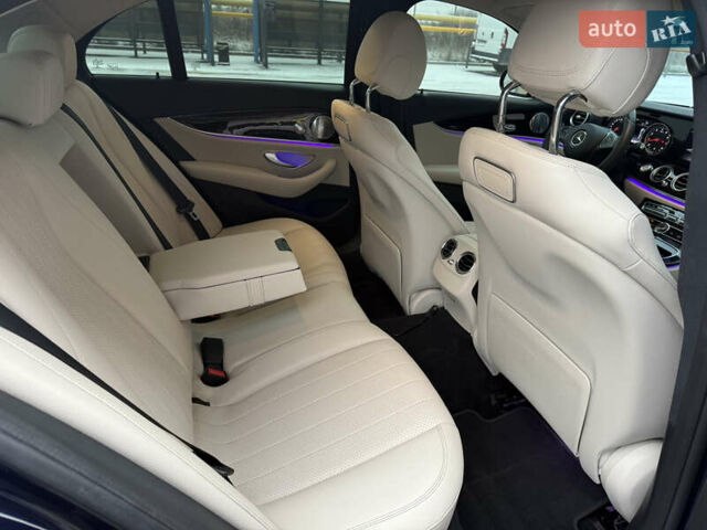 Синий Мерседес Е-Класс, объемом двигателя 2 л и пробегом 73 тыс. км за 25900 $, фото 29 на Automoto.ua