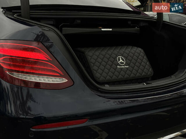 Синій Мерседес Е-Клас, об'ємом двигуна 1.99 л та пробігом 113 тис. км за 27999 $, фото 39 на Automoto.ua