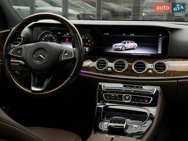 Синій Мерседес Е-Клас, об'ємом двигуна 1.99 л та пробігом 113 тис. км за 27999 $, фото 29 на Automoto.ua