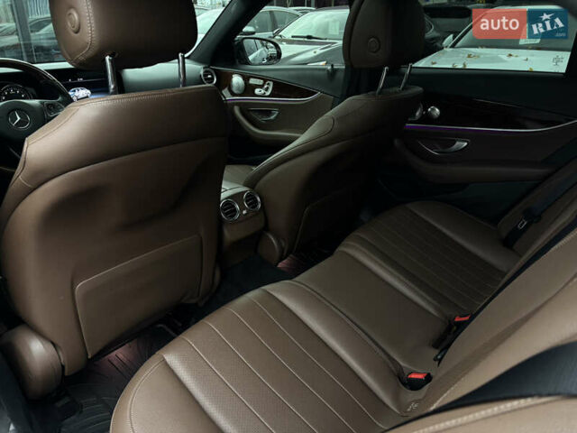 Синій Мерседес Е-Клас, об'ємом двигуна 1.99 л та пробігом 113 тис. км за 27999 $, фото 26 на Automoto.ua