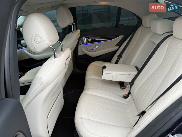 Синий Мерседес Е-Класс, объемом двигателя 2 л и пробегом 73 тыс. км за 25900 $, фото 20 на Automoto.ua