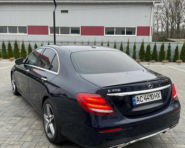 Синий Мерседес Е-Класс, объемом двигателя 1.99 л и пробегом 166 тыс. км за 27800 $, фото 12 на Automoto.ua