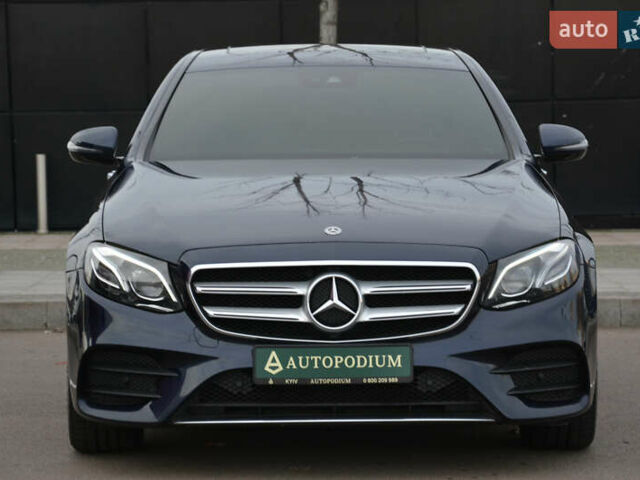 Синій Мерседес Е-Клас, об'ємом двигуна 1.99 л та пробігом 113 тис. км за 27999 $, фото 1 на Automoto.ua