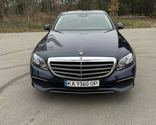 Синий Мерседес Е-Класс, объемом двигателя 1.95 л и пробегом 153 тыс. км за 30500 $, фото 1 на Automoto.ua