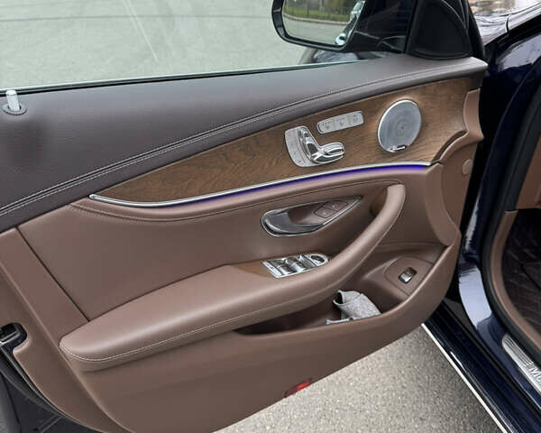 Синий Мерседес Е-Класс, объемом двигателя 1.95 л и пробегом 153 тыс. км за 30500 $, фото 7 на Automoto.ua