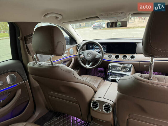 Синий Мерседес Е-Класс, объемом двигателя 1.95 л и пробегом 153 тыс. км за 30500 $, фото 6 на Automoto.ua