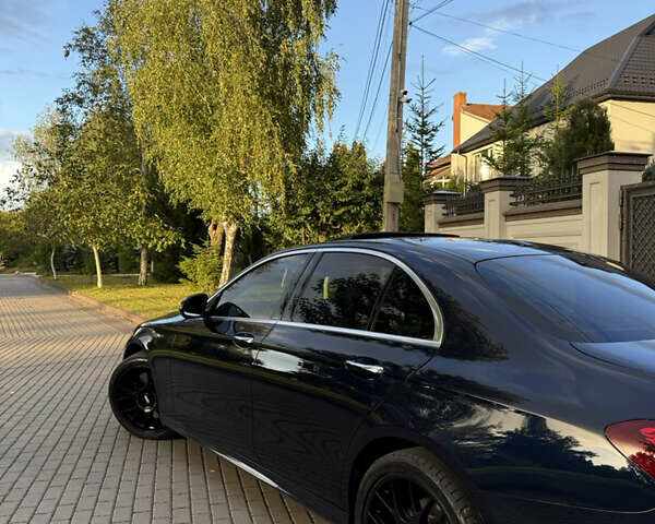 Синий Мерседес Е-Класс, объемом двигателя 1.99 л и пробегом 62 тыс. км за 30500 $, фото 2 на Automoto.ua