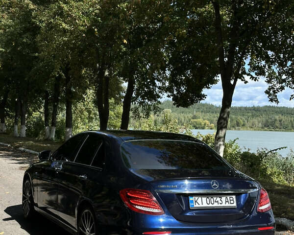 Синий Мерседес Е-Класс, объемом двигателя 3 л и пробегом 80 тыс. км за 40500 $, фото 3 на Automoto.ua