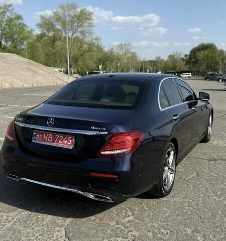 Синий Мерседес Е-Класс, объемом двигателя 2 л и пробегом 149 тыс. км за 24500 $, фото 11 на Automoto.ua
