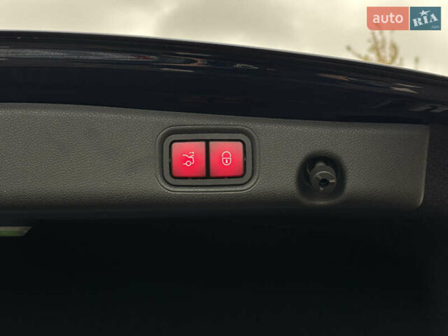 Синій Мерседес Е-Клас, об'ємом двигуна 1.99 л та пробігом 113 тис. км за 27999 $, фото 38 на Automoto.ua