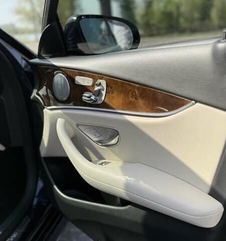 Синий Мерседес Е-Класс, объемом двигателя 2 л и пробегом 149 тыс. км за 24500 $, фото 7 на Automoto.ua