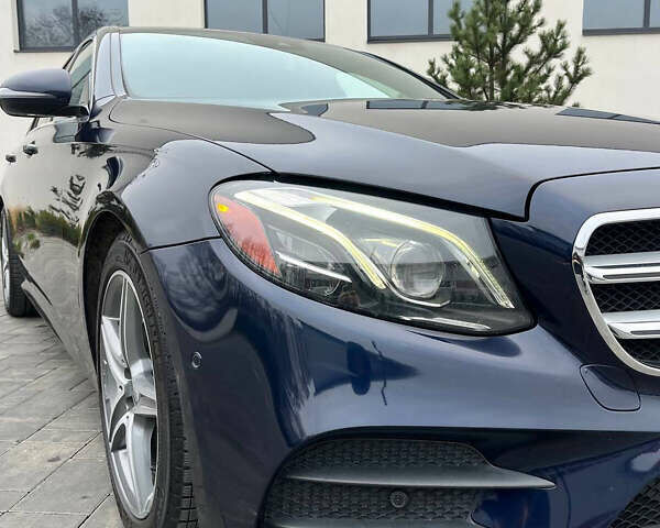 Синий Мерседес Е-Класс, объемом двигателя 1.99 л и пробегом 166 тыс. км за 27800 $, фото 4 на Automoto.ua