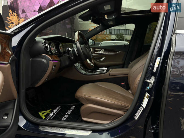 Мерседес Е-Класс 2017 в Киеве на Automoto.ua Синий Мерседес Е-Класс, объемом двигателя 1.99 л и пробегом 113 тыс. км за 29900 $, фото 17 на Automoto.ua