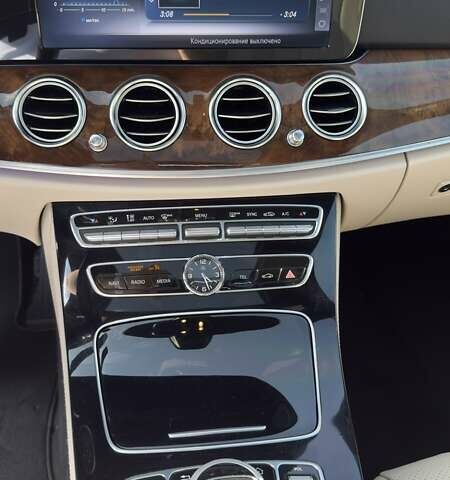 Синий Мерседес Е-Класс, объемом двигателя 2 л и пробегом 149 тыс. км за 24500 $, фото 25 на Automoto.ua