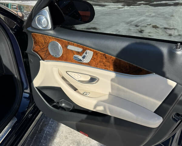 Синий Мерседес Е-Класс, объемом двигателя 1.99 л и пробегом 92 тыс. км за 29000 $, фото 13 на Automoto.ua