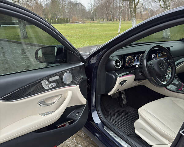 Синій Мерседес Е-Клас, об'ємом двигуна 1.99 л та пробігом 71 тис. км за 31000 $, фото 13 на Automoto.ua