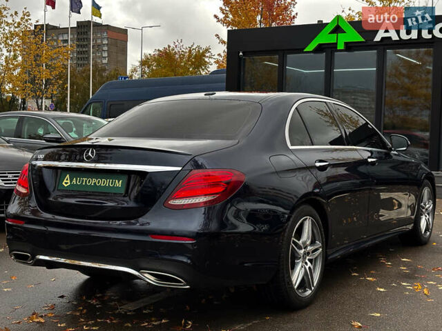 Мерседес Е-Класс 2017 в Киеве на Automoto.ua Синий Мерседес Е-Класс, объемом двигателя 1.99 л и пробегом 113 тыс. км за 29900 $, фото 10 на Automoto.ua
