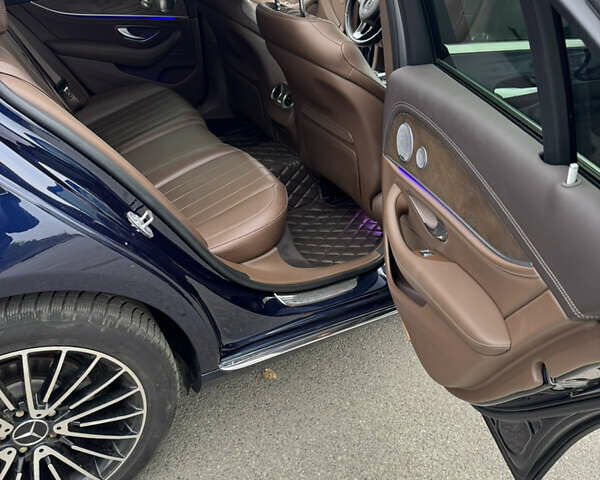 Синий Мерседес Е-Класс, объемом двигателя 1.95 л и пробегом 153 тыс. км за 30500 $, фото 11 на Automoto.ua