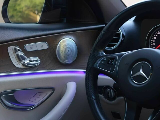 Синій Мерседес Е-Клас, об'ємом двигуна 3 л та пробігом 48 тис. км за 11400 $, фото 9 на Automoto.ua