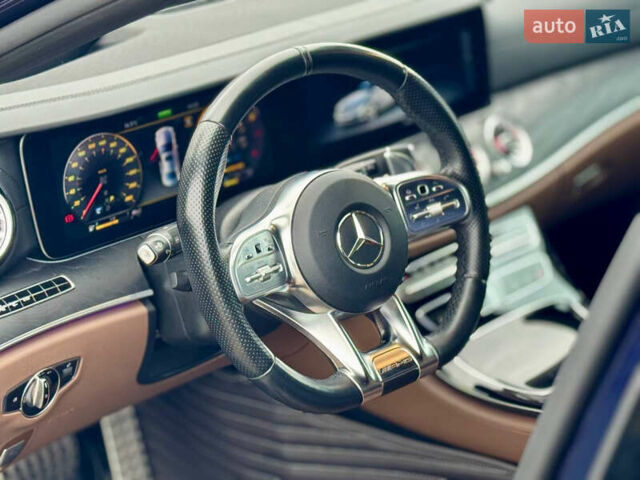 Синий Мерседес Е-Класс, объемом двигателя 3 л и пробегом 121 тыс. км за 49999 $, фото 3 на Automoto.ua