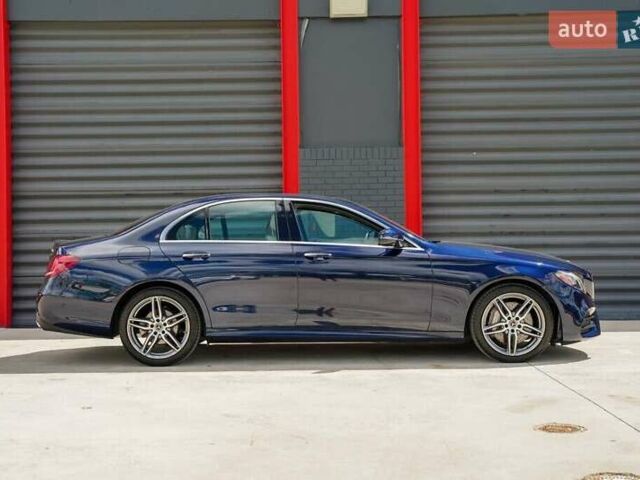 Синий Мерседес Е-Класс, объемом двигателя 1.99 л и пробегом 64 тыс. км за 8600 $, фото 5 на Automoto.ua