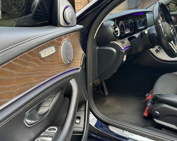 Синій Мерседес Е-Клас, об'ємом двигуна 1.95 л та пробігом 199 тис. км за 35900 $, фото 16 на Automoto.ua