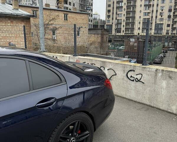 Синий Мерседес Е-Класс, объемом двигателя 1.95 л и пробегом 121 тыс. км за 36000 $, фото 4 на Automoto.ua