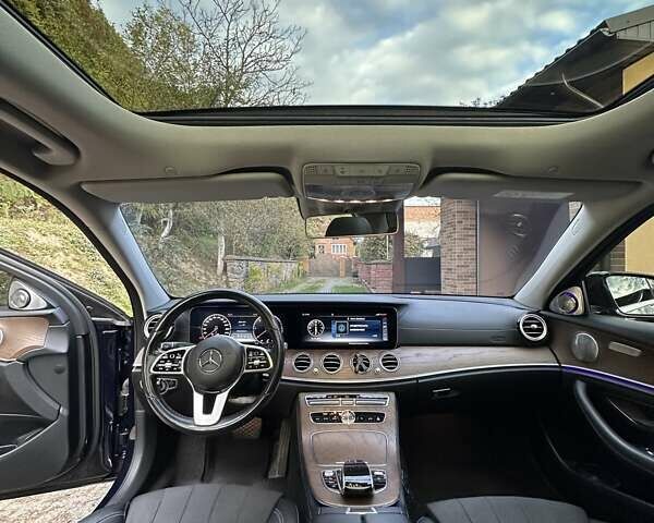 Синій Мерседес Е-Клас, об'ємом двигуна 1.95 л та пробігом 199 тис. км за 35900 $, фото 13 на Automoto.ua