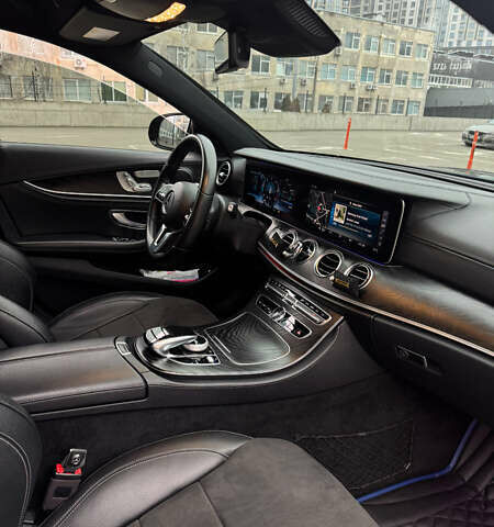 Синий Мерседес Е-Класс, объемом двигателя 1.95 л и пробегом 121 тыс. км за 36000 $, фото 22 на Automoto.ua