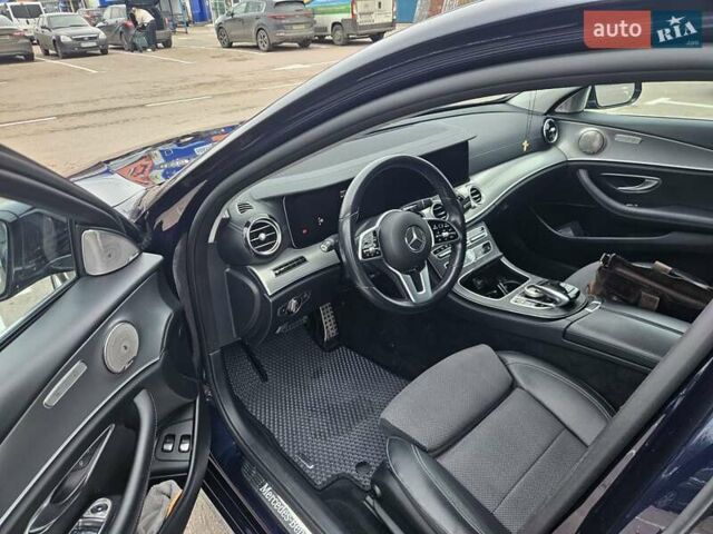 Синій Мерседес Е-Клас, об'ємом двигуна 3 л та пробігом 270 тис. км за 35000 $, фото 5 на Automoto.ua