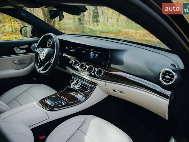 Синий Мерседес Е-Класс, объемом двигателя 3 л и пробегом 38 тыс. км за 49999 $, фото 54 на Automoto.ua