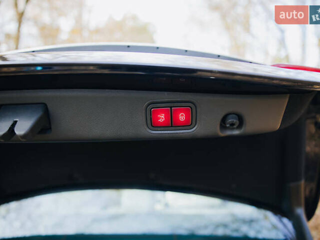 Синий Мерседес Е-Класс, объемом двигателя 3 л и пробегом 42 тыс. км за 48000 $, фото 40 на Automoto.ua