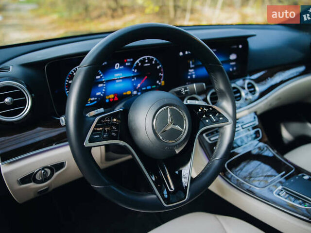 Синий Мерседес Е-Класс, объемом двигателя 3 л и пробегом 38 тыс. км за 49999 $, фото 65 на Automoto.ua