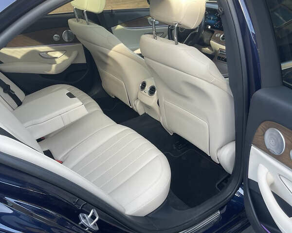 Синий Мерседес Е-Класс, объемом двигателя 1.99 л и пробегом 74 тыс. км за 48500 $, фото 27 на Automoto.ua