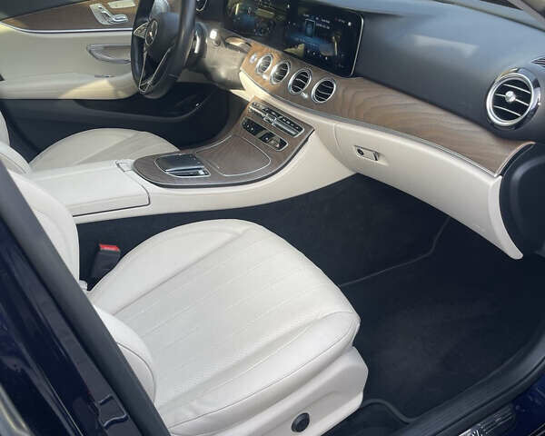 Синий Мерседес Е-Класс, объемом двигателя 1.99 л и пробегом 74 тыс. км за 48500 $, фото 22 на Automoto.ua